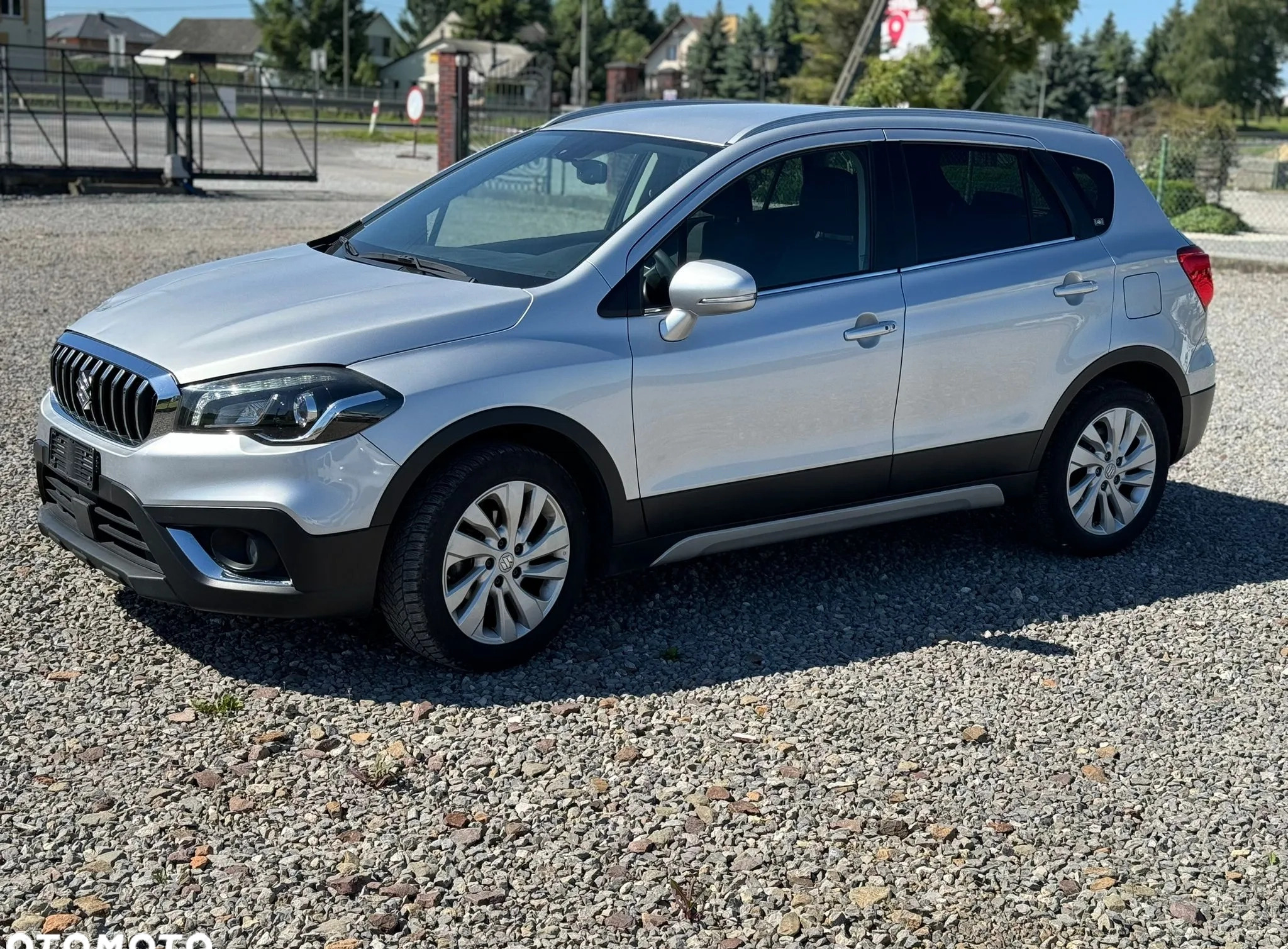 Suzuki SX4 S-Cross cena 39900 przebieg: 137000, rok produkcji 2018 z Siewierz małe 67